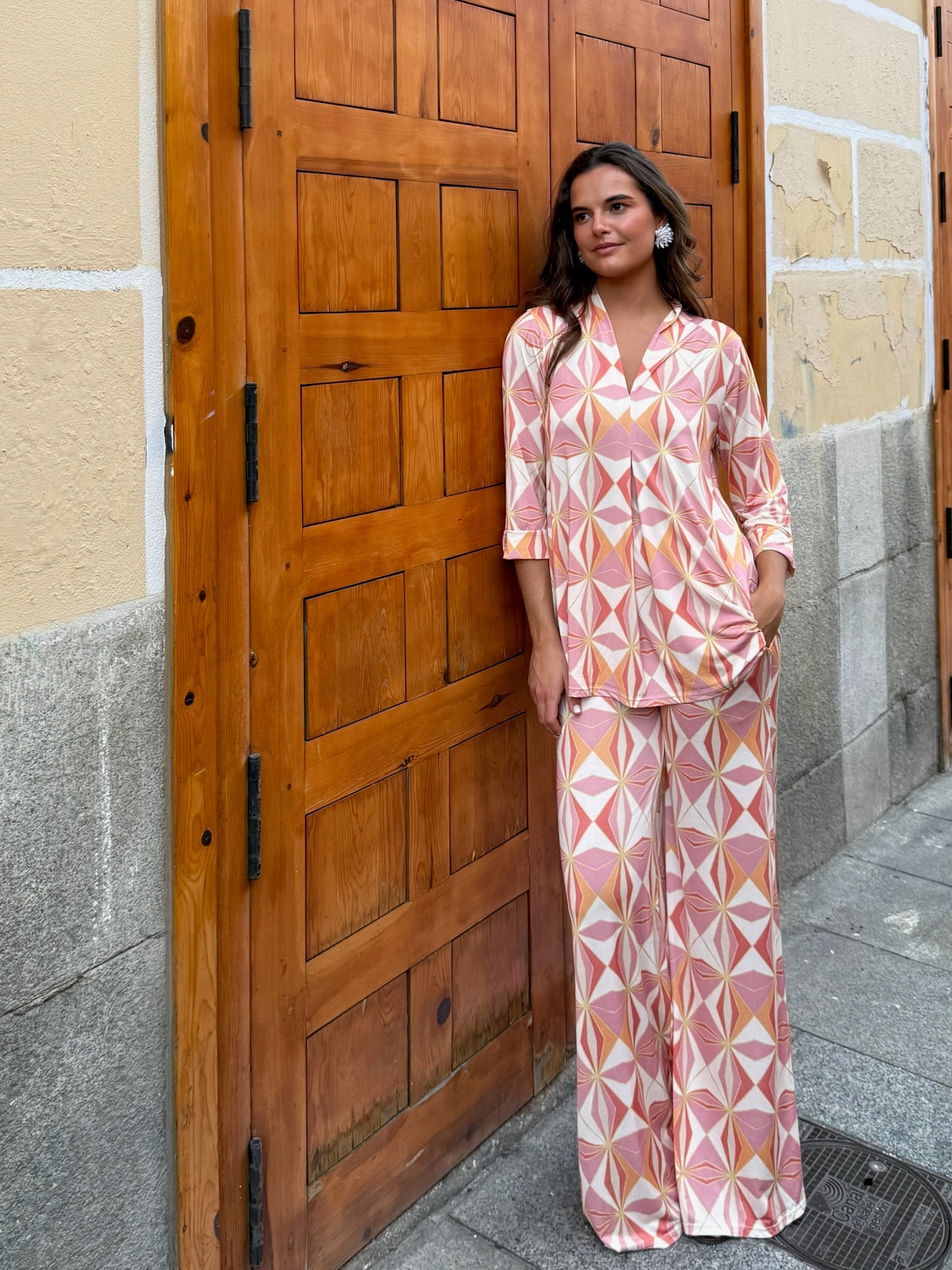 TRAJES Y CONJUNTOS
