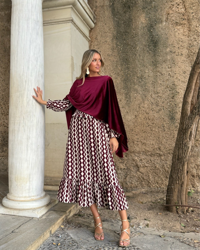 Vestido Covadonga burdeos