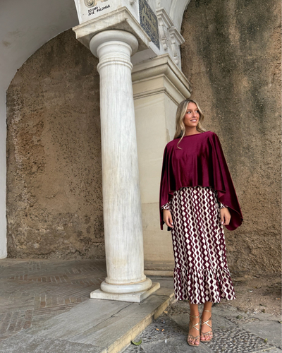 Capa Sanabria granate