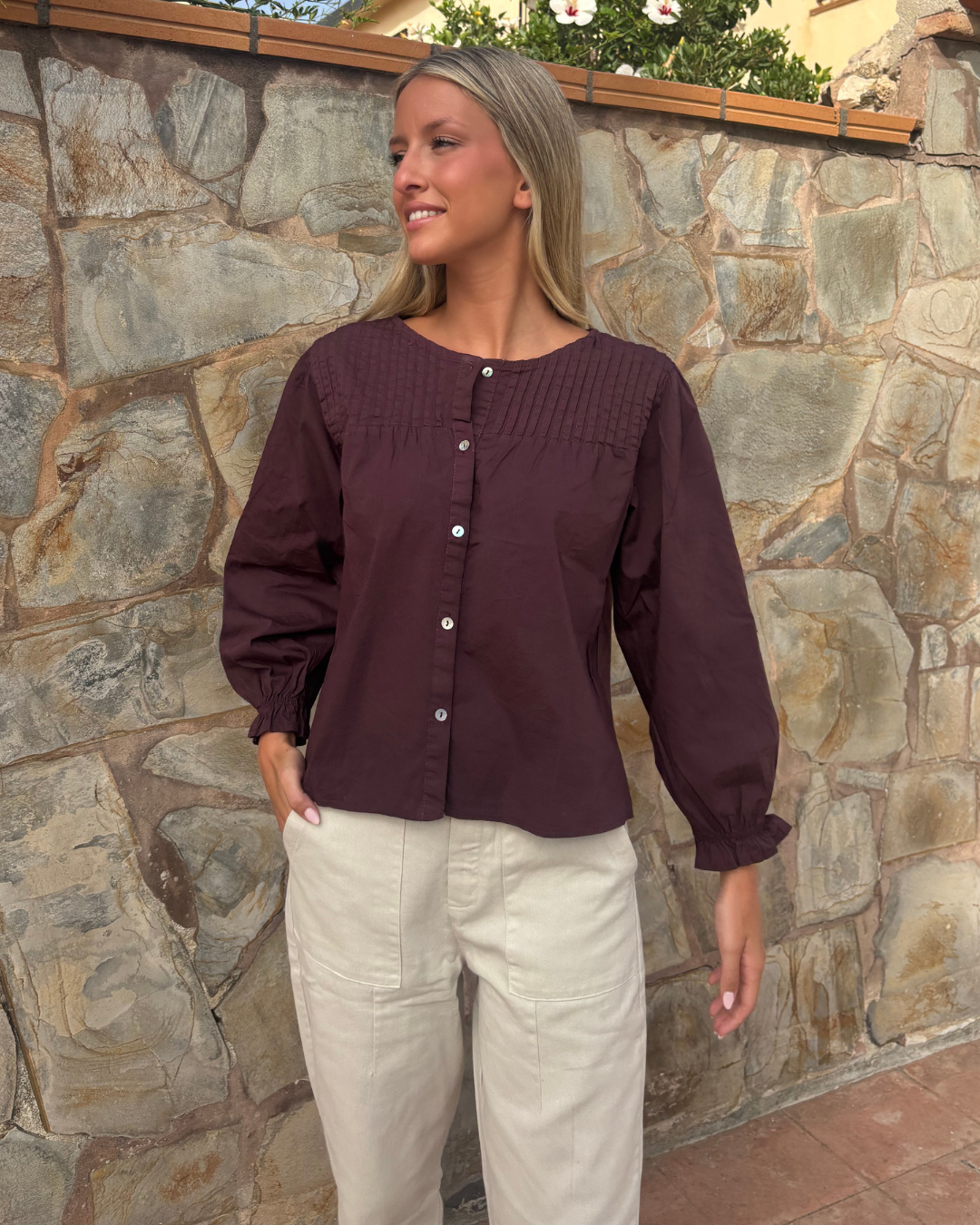 Camisa Mogrovejo burdeos