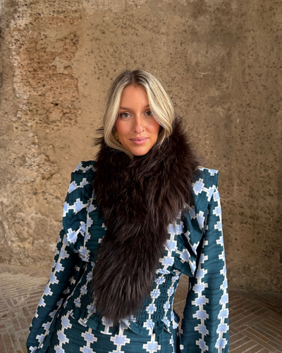 Cuello Zurich marrón