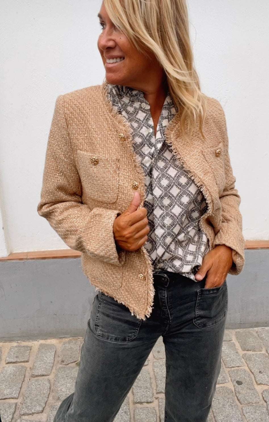 Chaqueta tweed beige