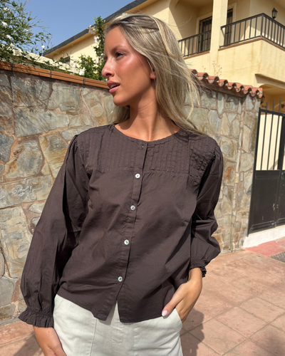 Camisa Mogrovejo chocolate