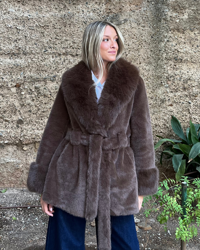 Abrigo Dakota chocolate