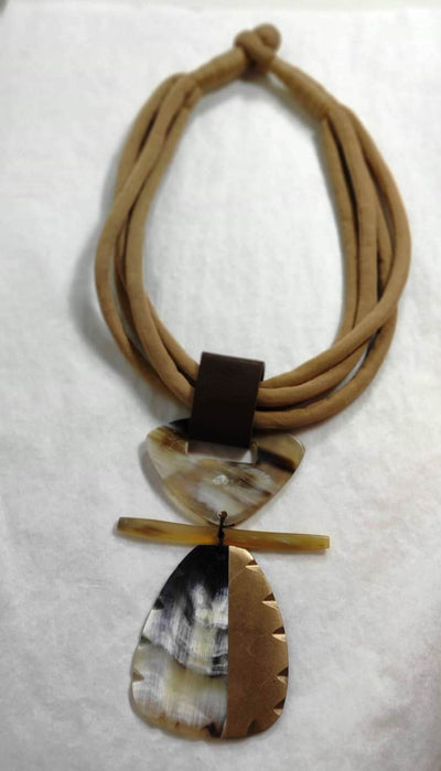 Collar Suances