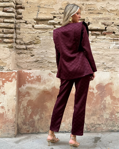Traje Versalles