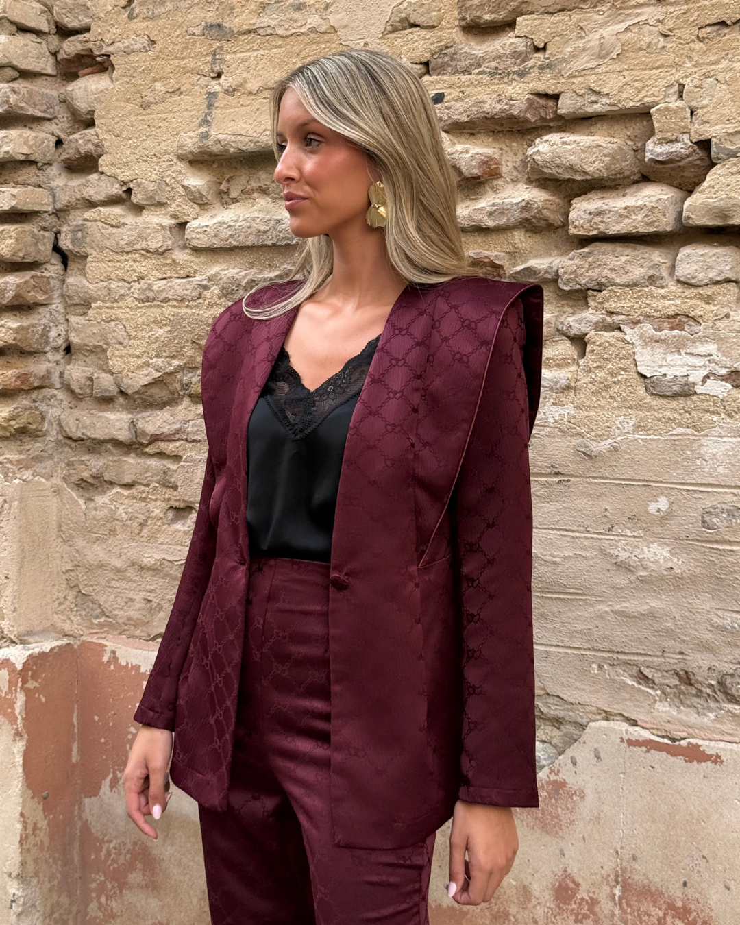 Traje Versalles