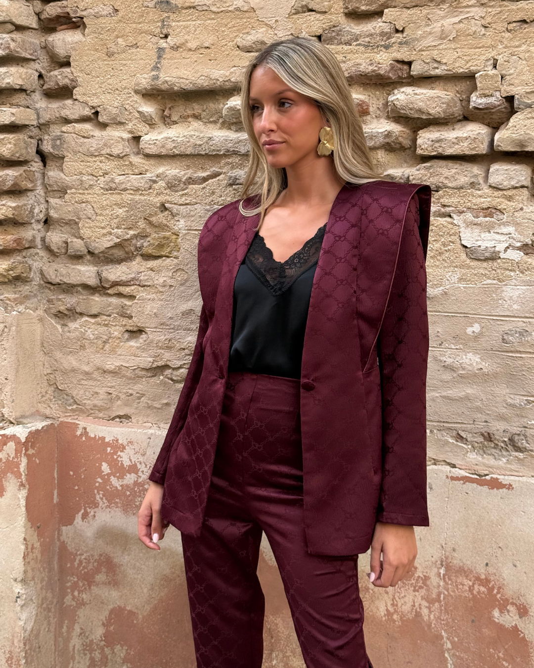 Traje Versalles