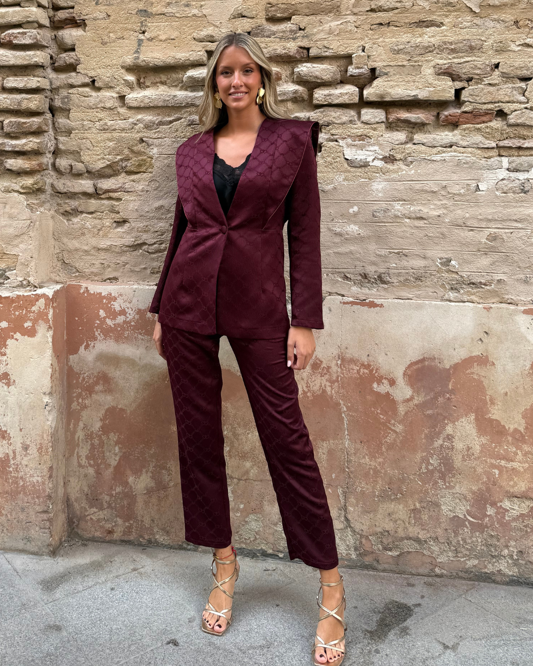 Traje Versalles