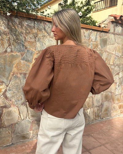 Camisa Mogrovejo camel