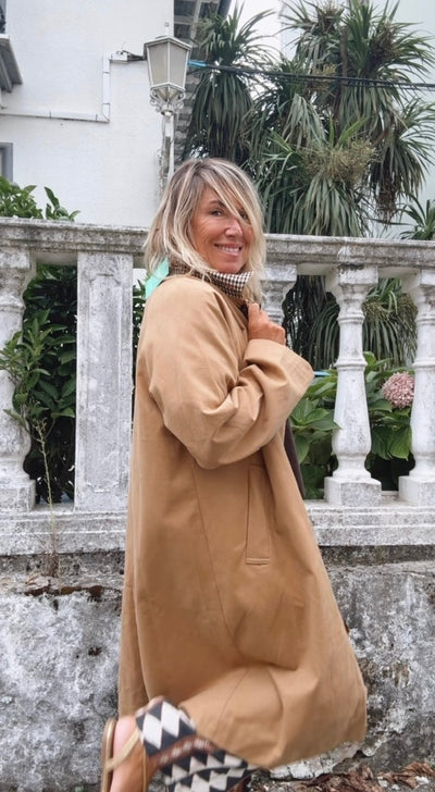 Gabardina Regueras camel