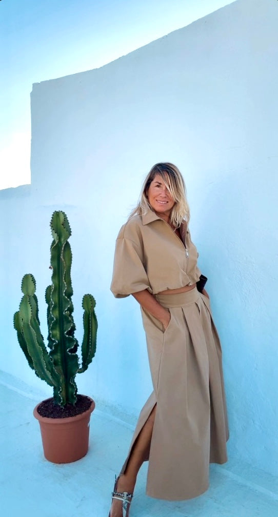 Falda Tívoli camel