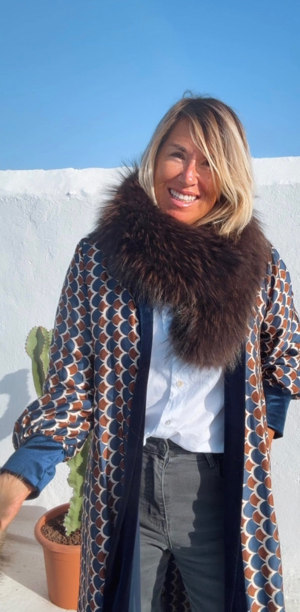 Cuello Zurich marrón