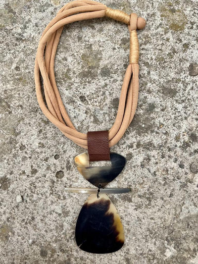 Collar Suances